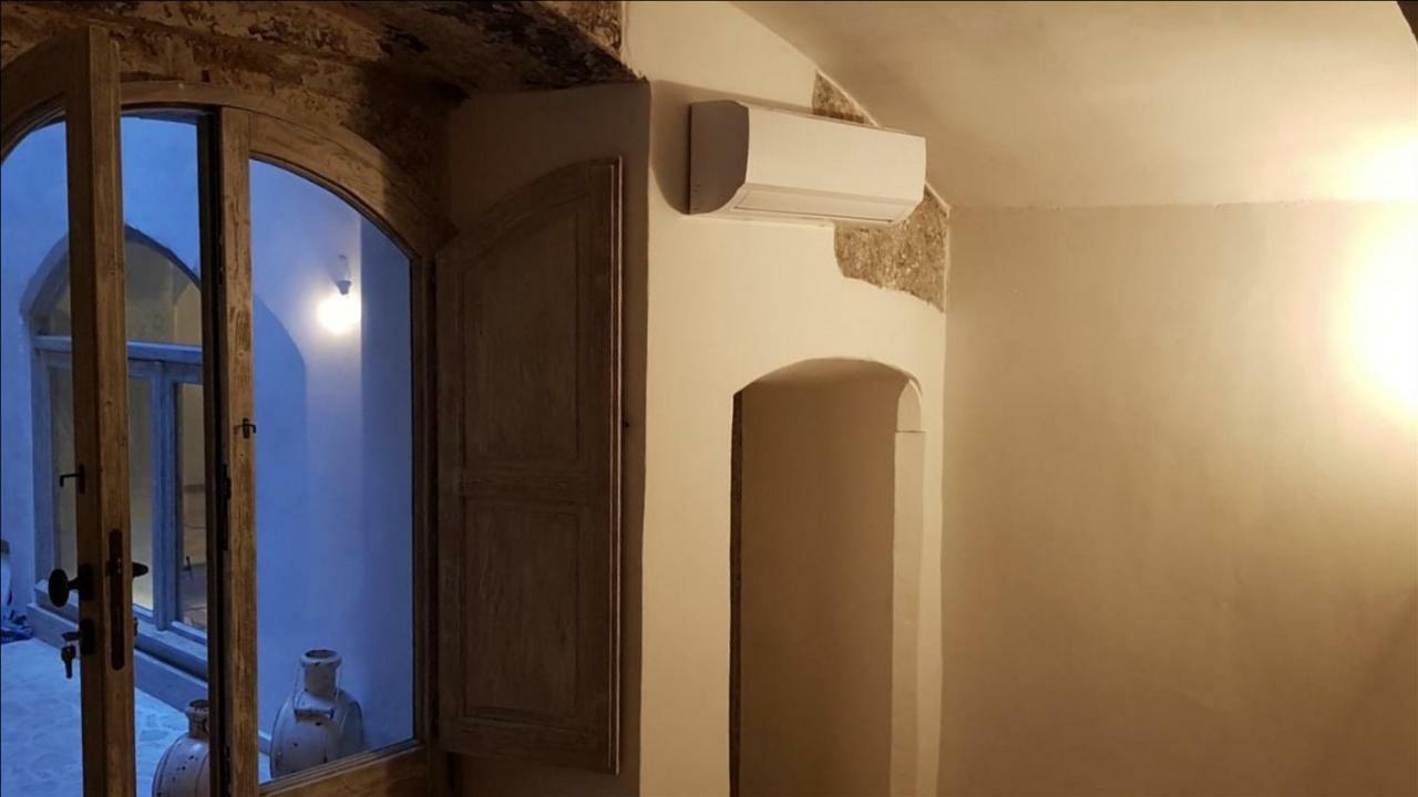 Residenza Rubino Apartment กัลลีโปลี ภายนอก รูปภาพ