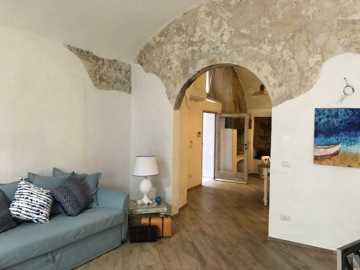 Residenza Rubino Apartment กัลลีโปลี ภายนอก รูปภาพ
